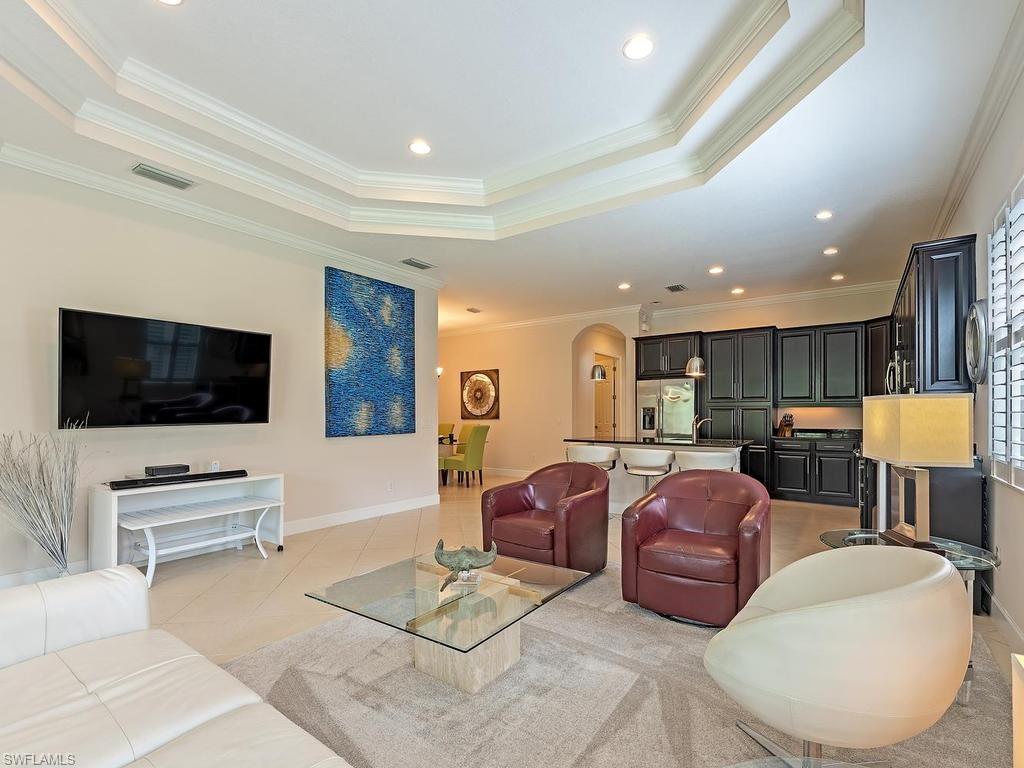 9143 Isla Bella Cir Property Photo 2
