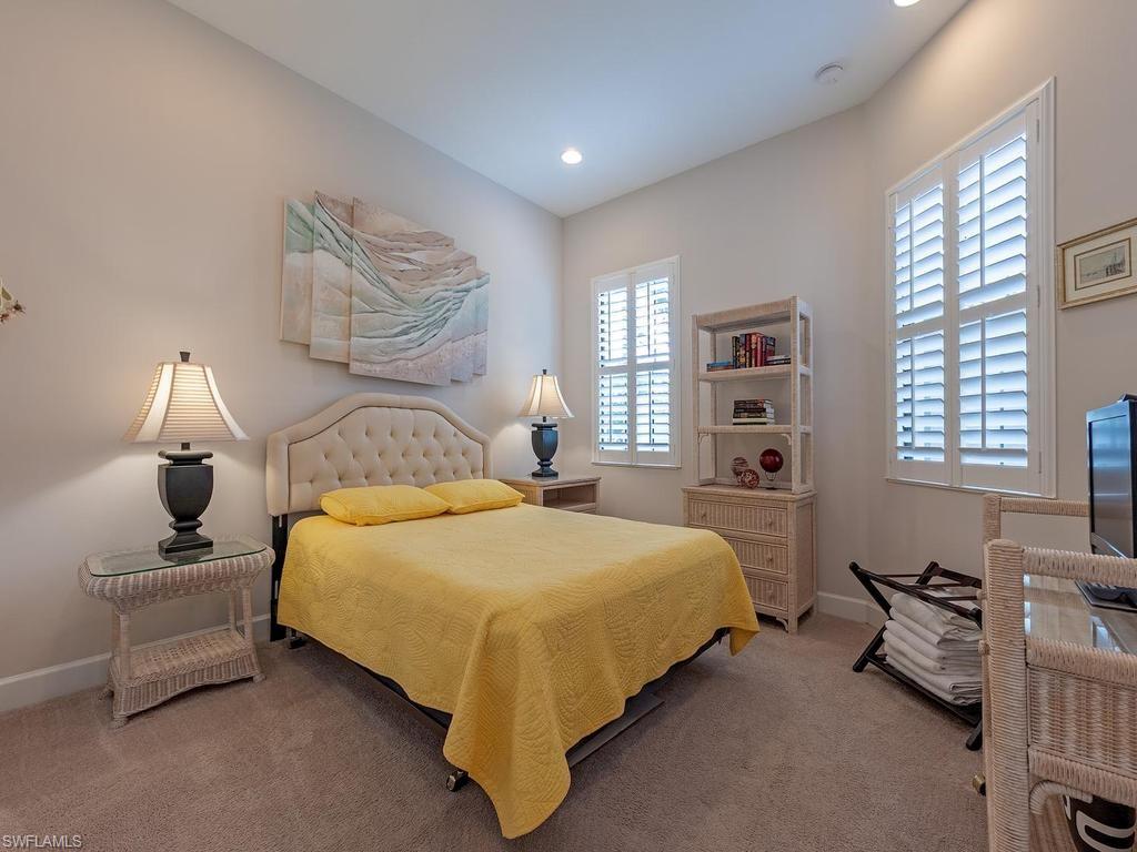 9143 Isla Bella Cir Property Photo 10