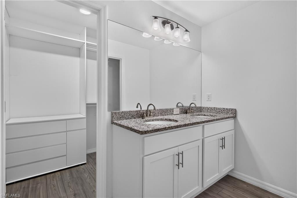 204 28th Ter Property Photo 11