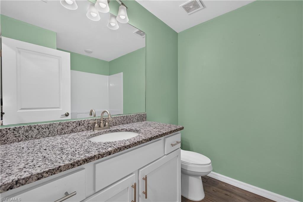 204 28th Ter Property Photo 14
