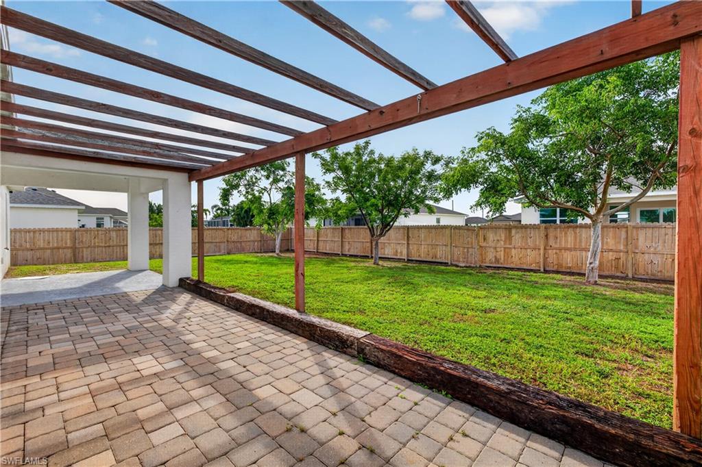 204 28th Ter Property Photo 19