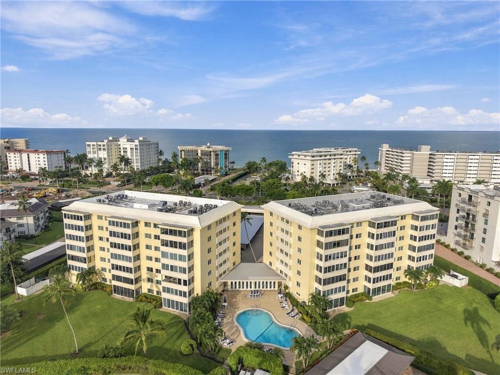 3410 Gulf Shore Blvd N 304 Property Photo 2