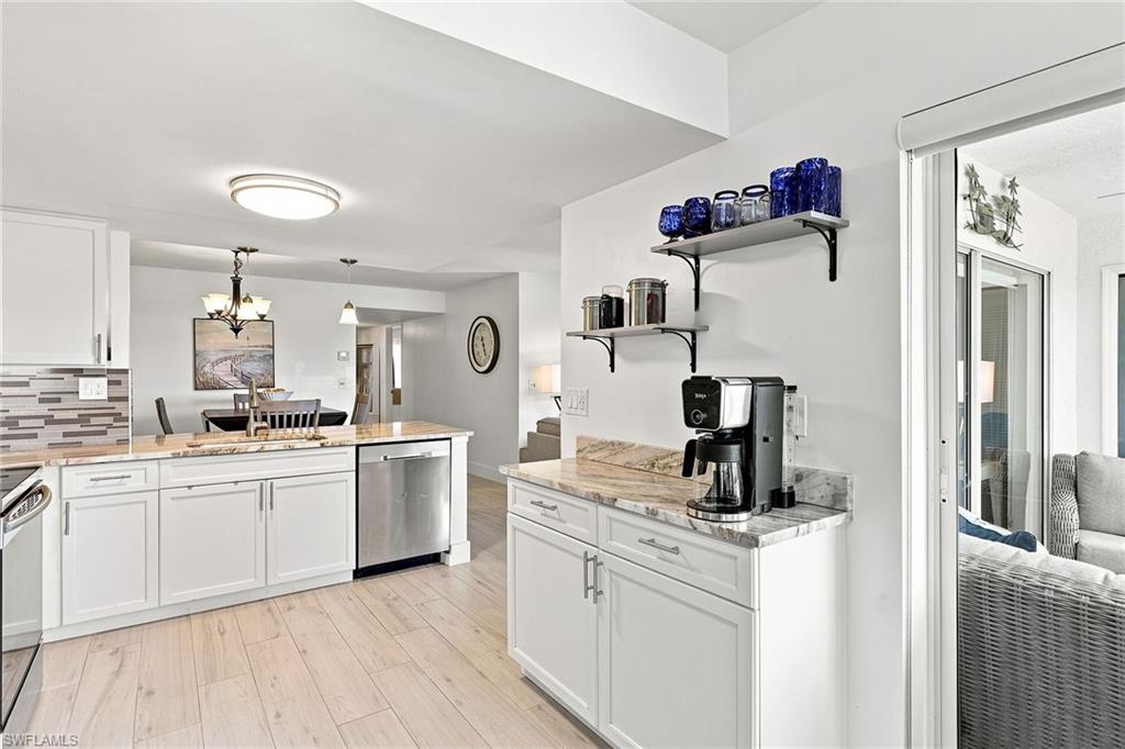 7360 Glenmoor Ln 205 Property Photo 10