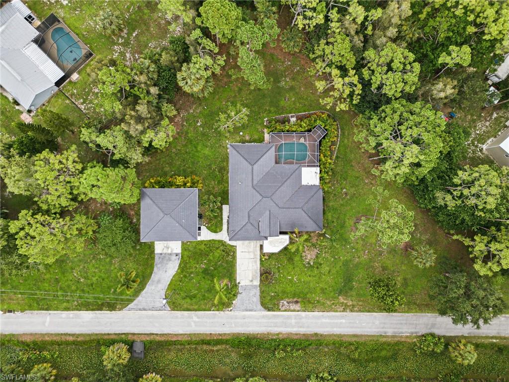 25273 Moriah Ln Property Photo 4