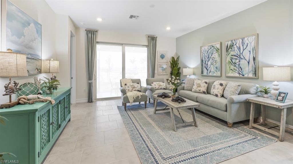 18104 Lagoon Reach Ln Property Photo 2