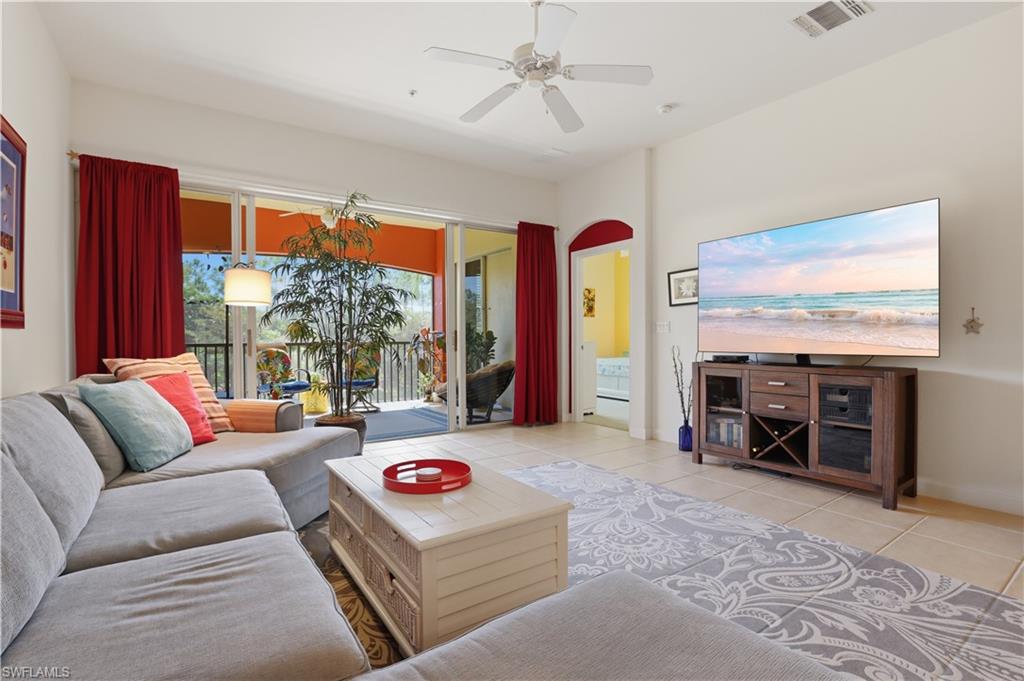 8601 Piazza Del Lago Cir 203 Property Photo 4