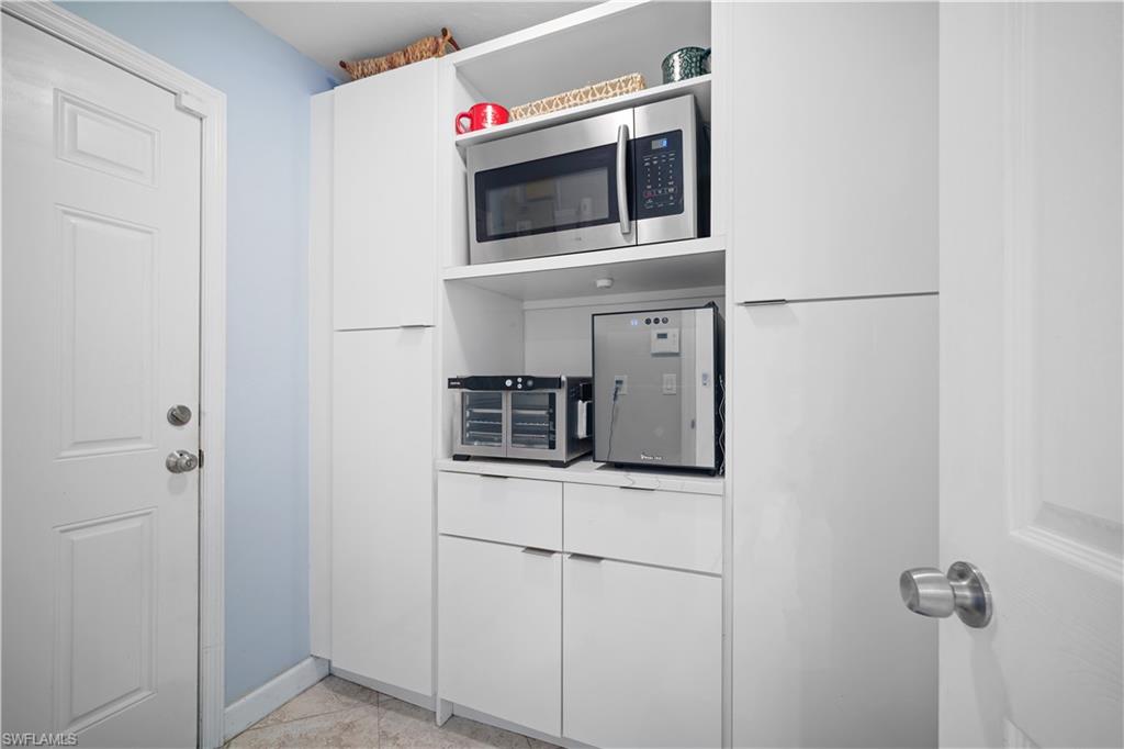 2236 Queens Blvd Property Photo 35