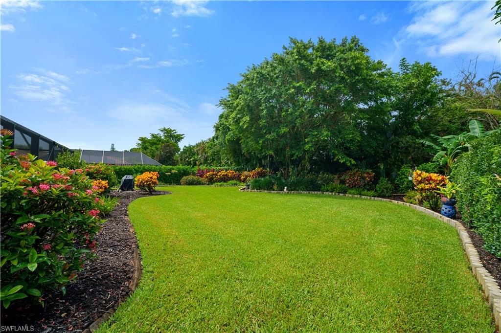 2236 Queens Blvd Property Photo 42