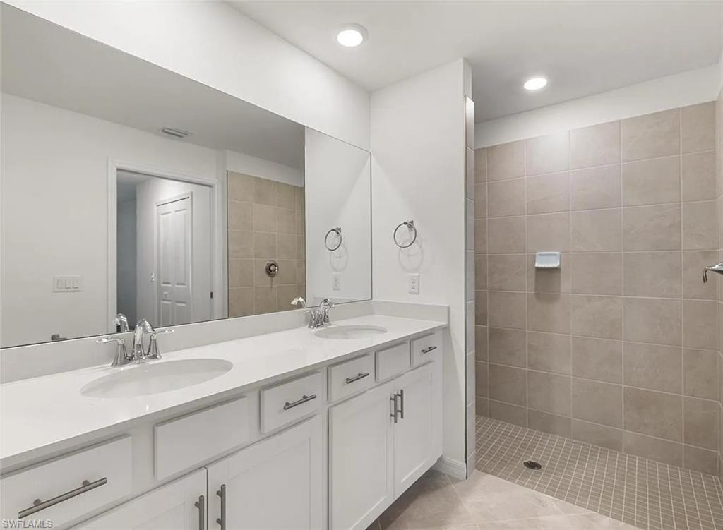 5453 Double Eagle Cir 3114 Property Photo 13