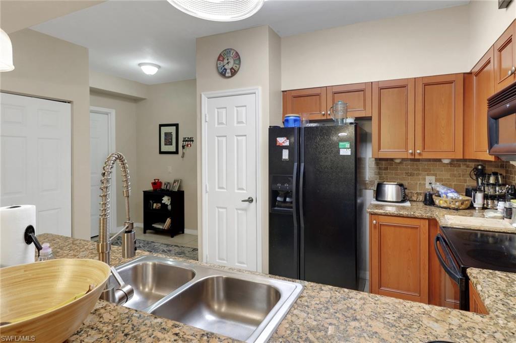 20257 Royal Villagio Ct 106 Property Photo 6