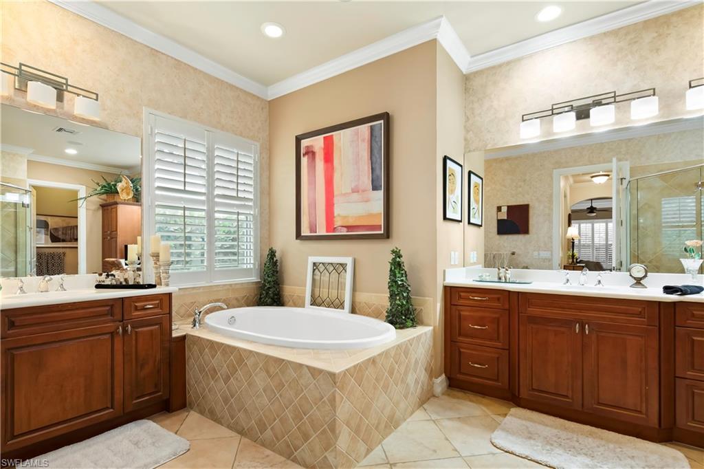 5038 Rustic Oaks Cir Property Photo 12