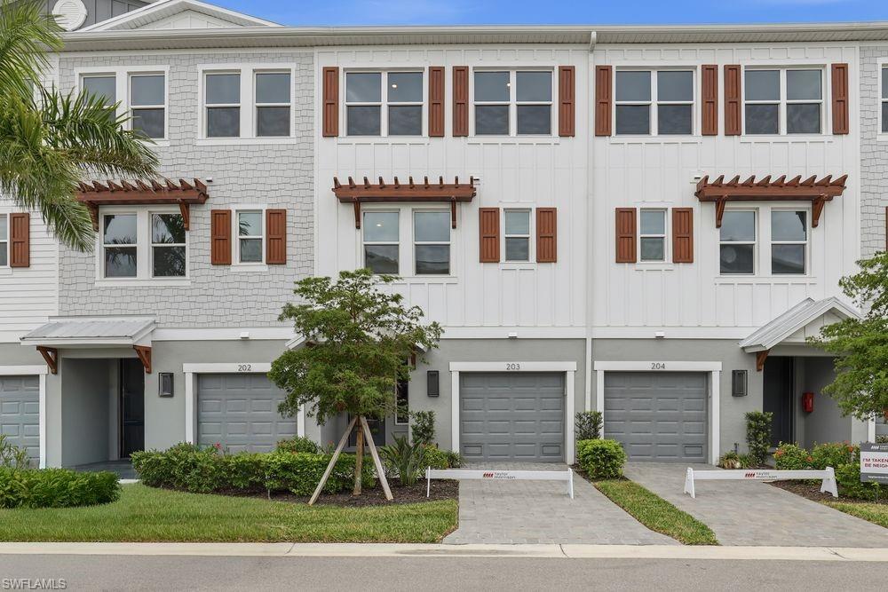 1624 Compass Pointe CT 2-203 Property Photo 1
