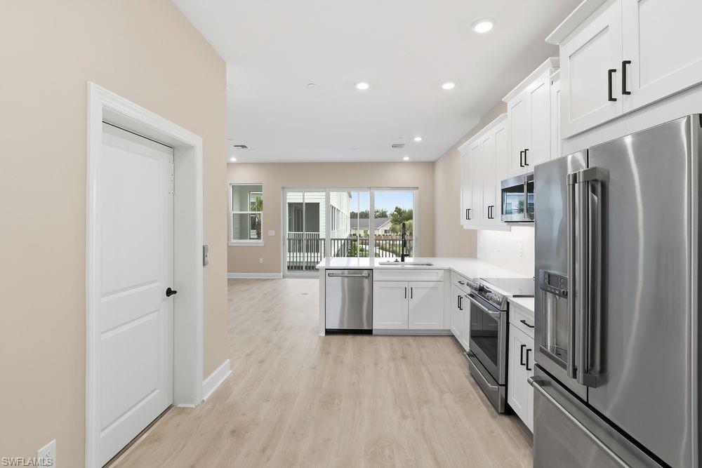 1624 Compass Pointe Ct 2-203 Property Photo 7