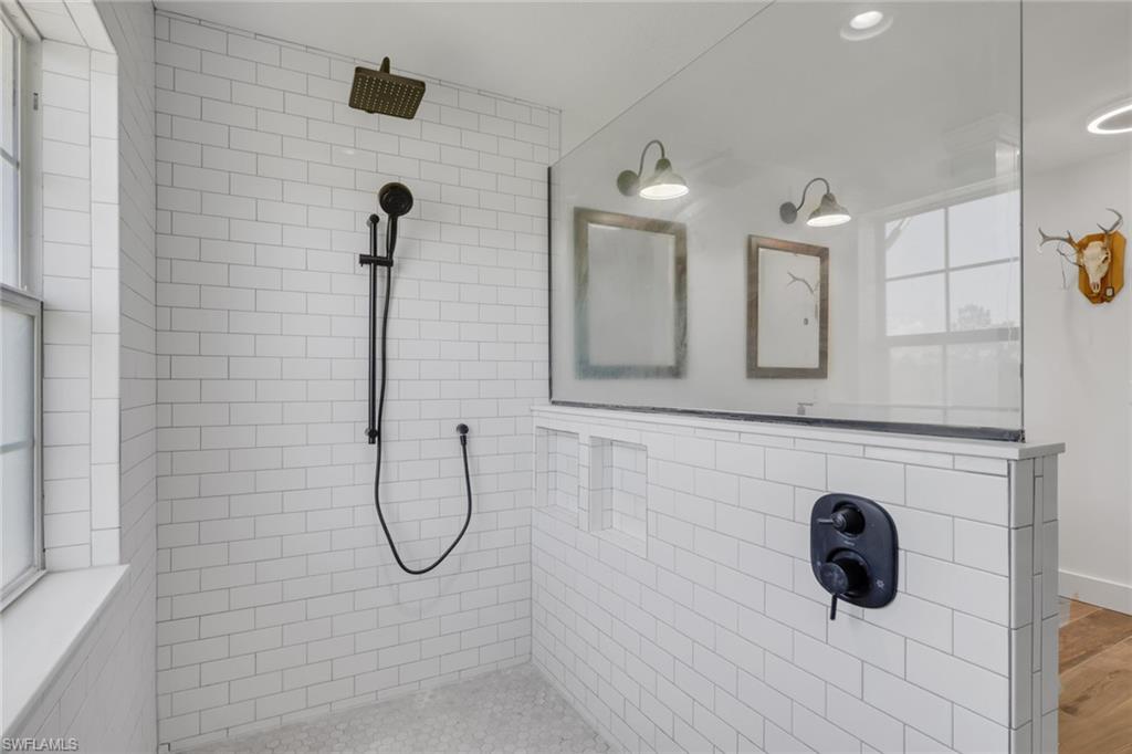 37061 Rickard Ln Property Photo 17