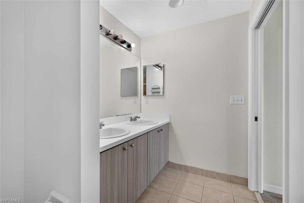 8555 Bernwood Cove Loop 107 Property Photo 27