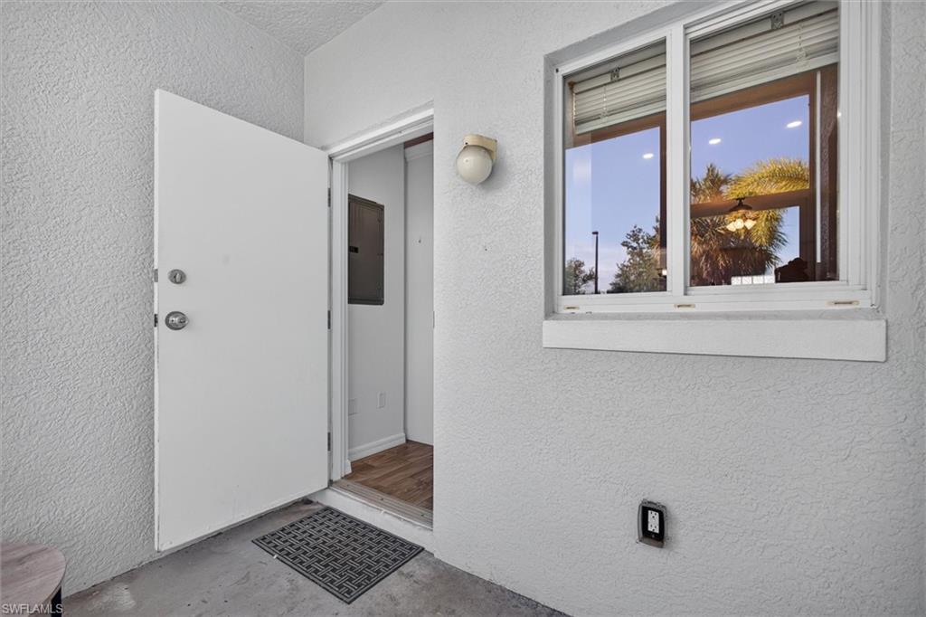 8555 Bernwood Cove Loop 107 Property Photo 28