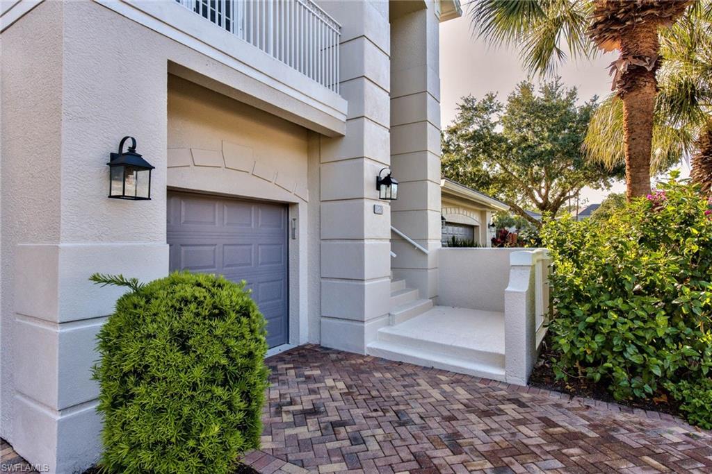 9657 Cypress Hammock Cir 202 Property Photo 3