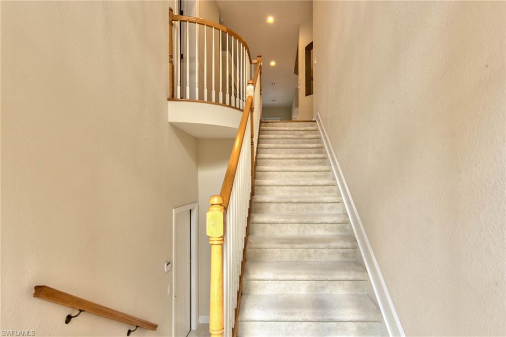 9657 Cypress Hammock Cir 202 Property Photo 5