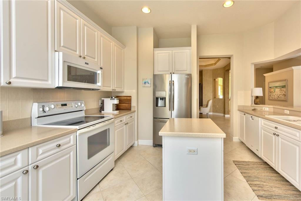 9657 Cypress Hammock Cir 202 Property Photo 12