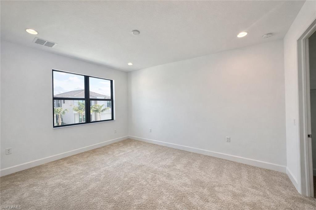 12770 Woodbury Dr Property Photo 19