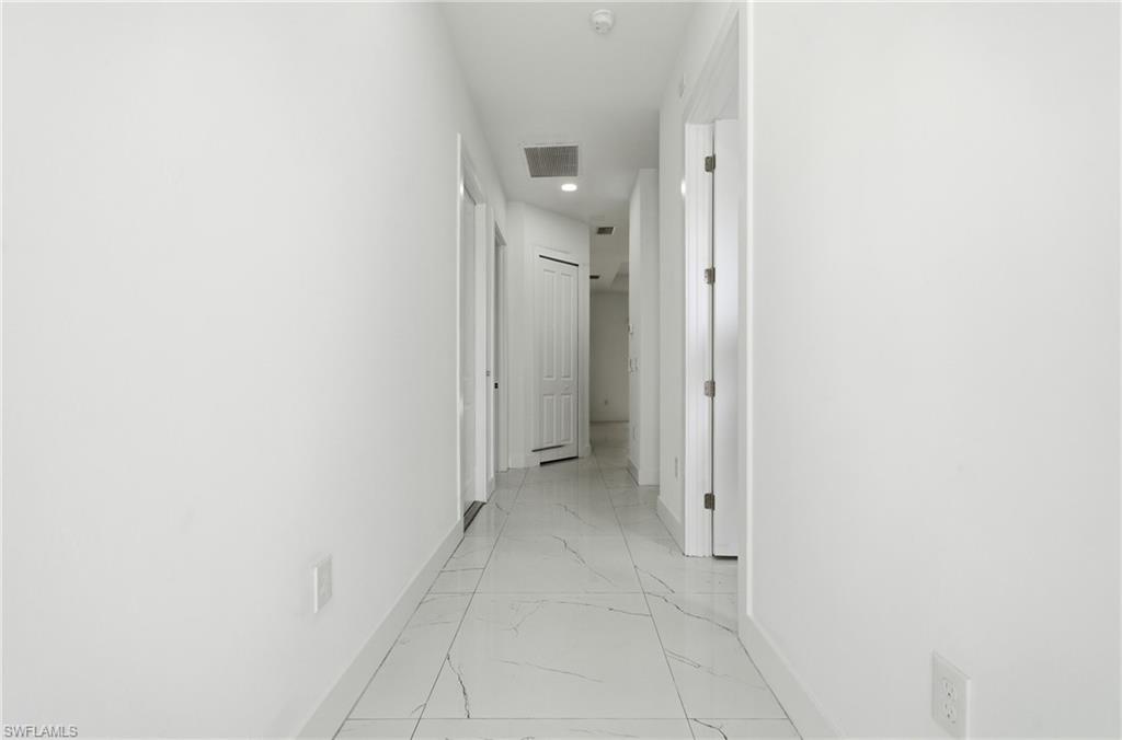 141/143 Gilbert Ave S Property Photo 14
