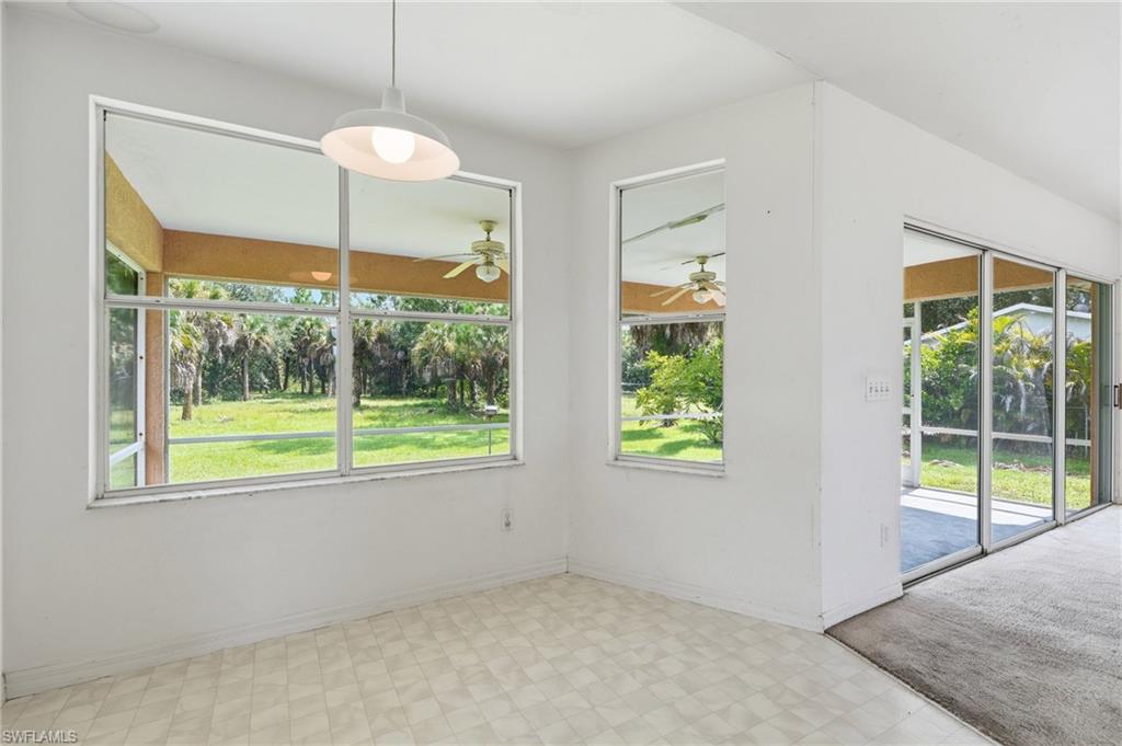 1210 Golden Gate Blvd W Property Photo 11