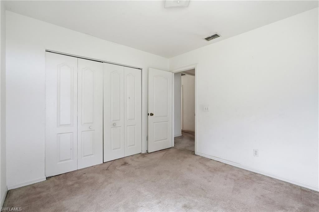 1210 Golden Gate Blvd W Property Photo 15