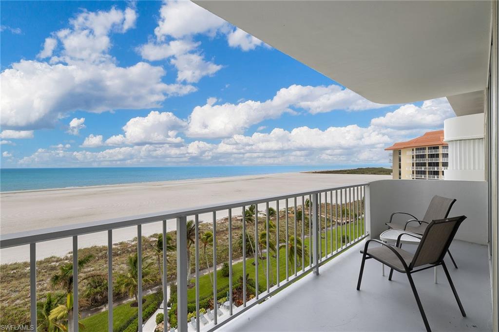 140 Seaview CT S-902 Property Photo 1