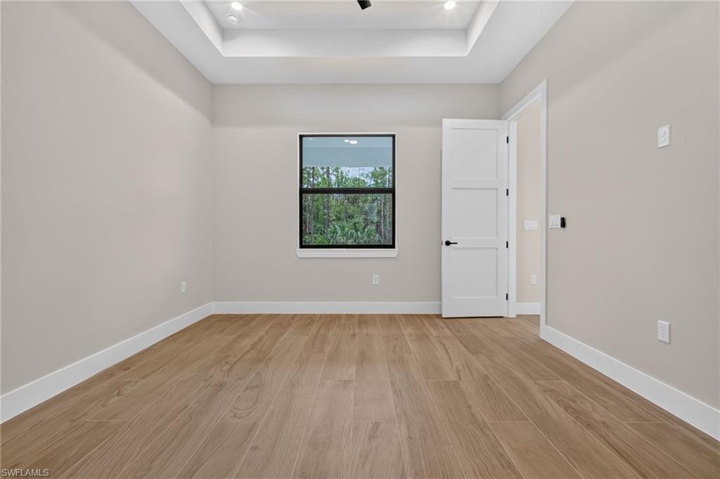 2594 50th Ave Ne Property Photo 23