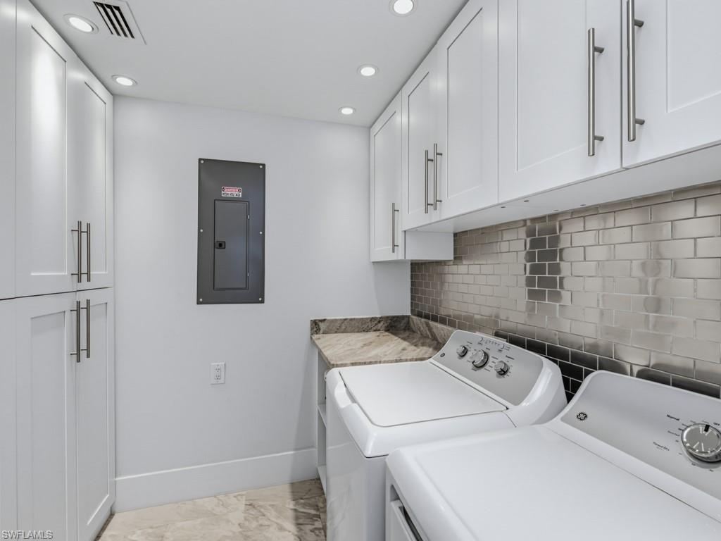 220 Collier Blvd 806 Property Photo 18