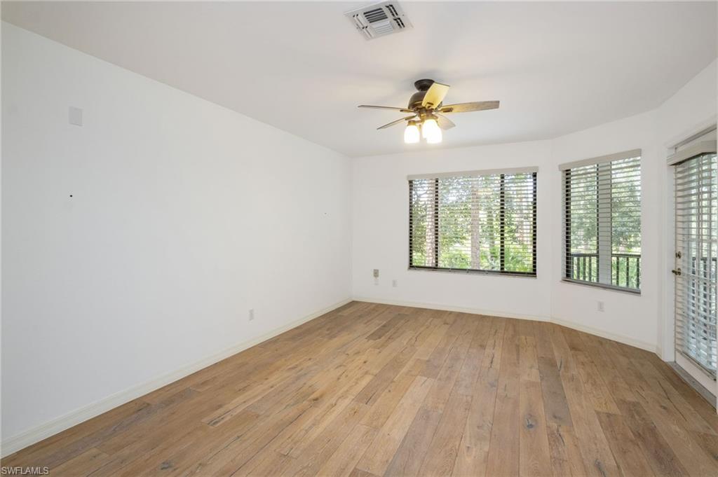 27100 Oakwood Lake Dr Property Photo 11
