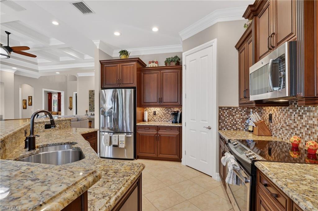 7352 Lantana Way Property Photo 7