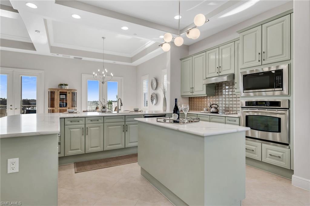 534 Avellino Isles Cir 8302 Property Photo 6