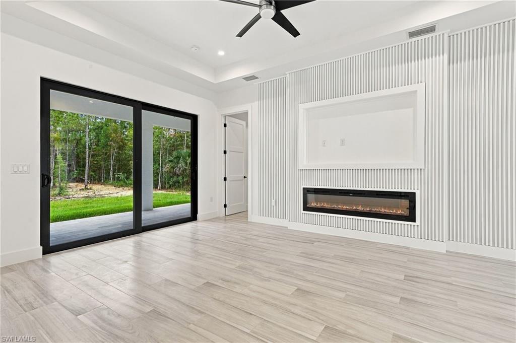 226029415 Property Photo 13