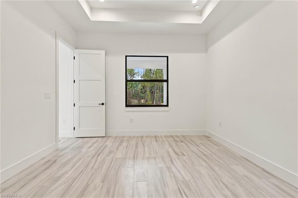 226029415 Property Photo 20