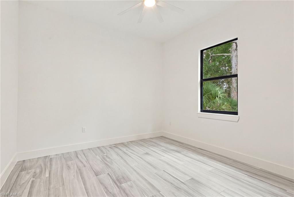 226029415 Property Photo 28