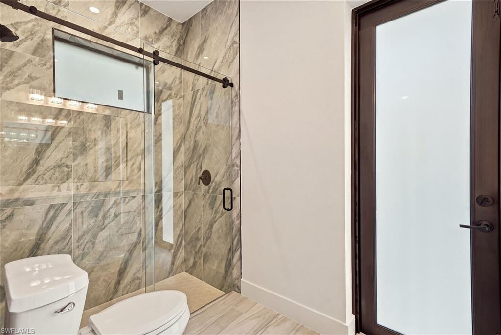 226029415 Property Photo 31