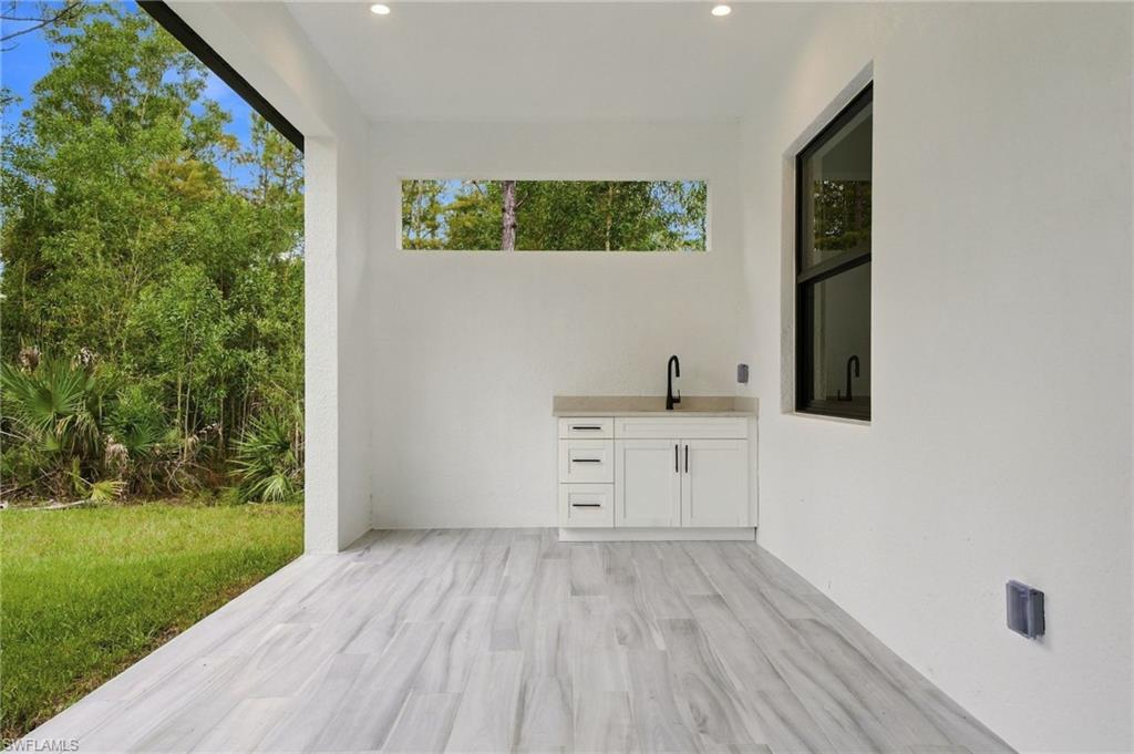 226029415 Property Photo 36