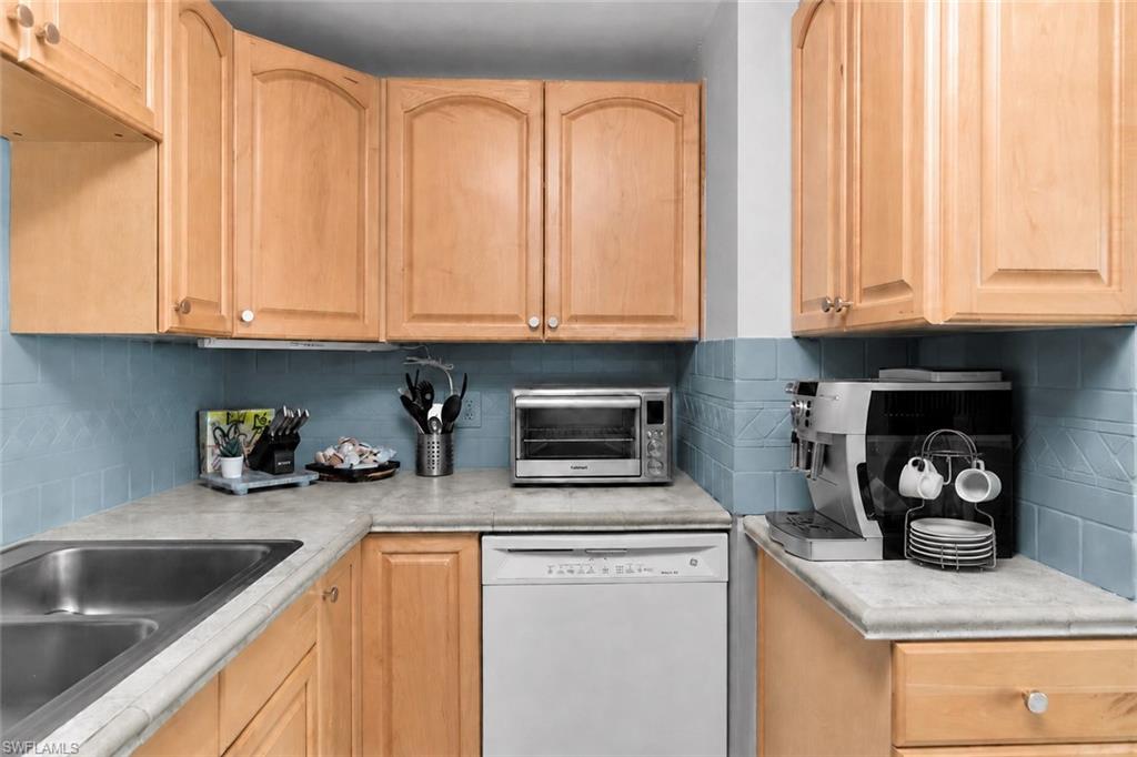 58 Collier Blvd 1601 Property Photo 25