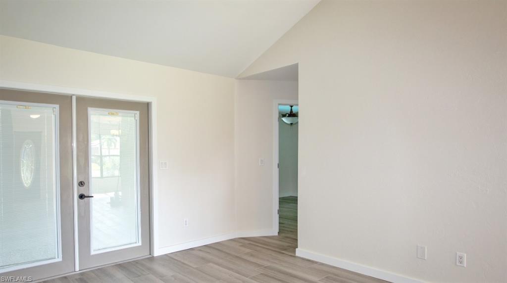4053 Seaoats Ln Property Photo 5