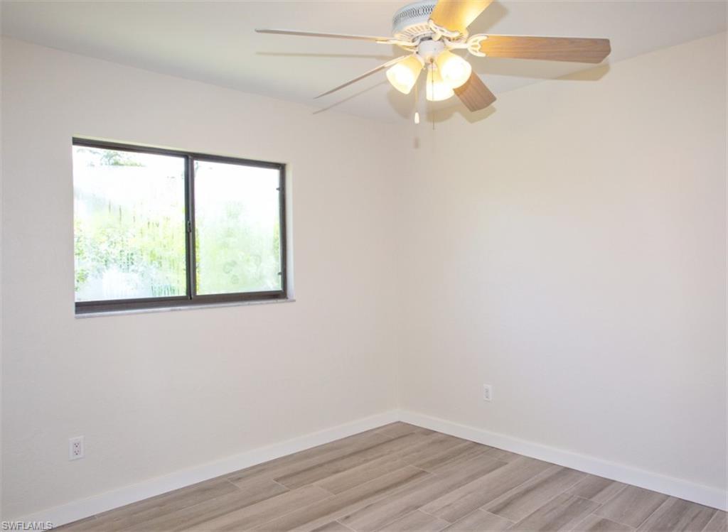 4053 Seaoats Ln Property Photo 8