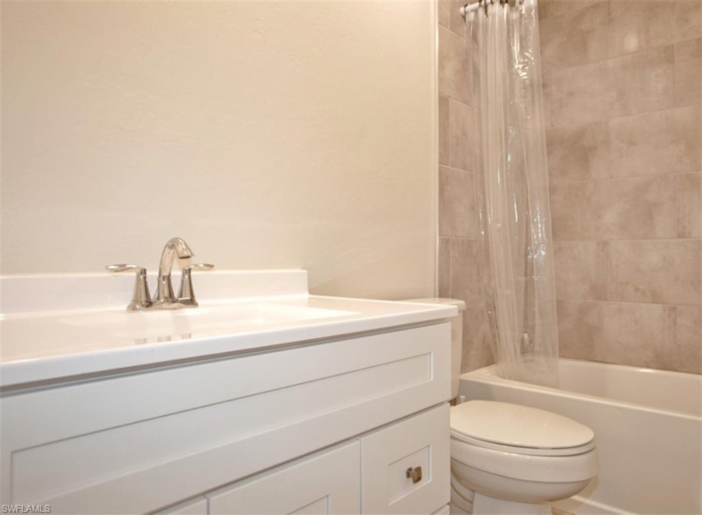 4053 Seaoats Ln Property Photo 10