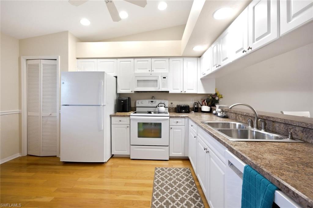 7360 Saint Ives Way 2301 Property Photo 19