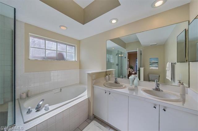 106 Siena Way 1503 Property Photo 4
