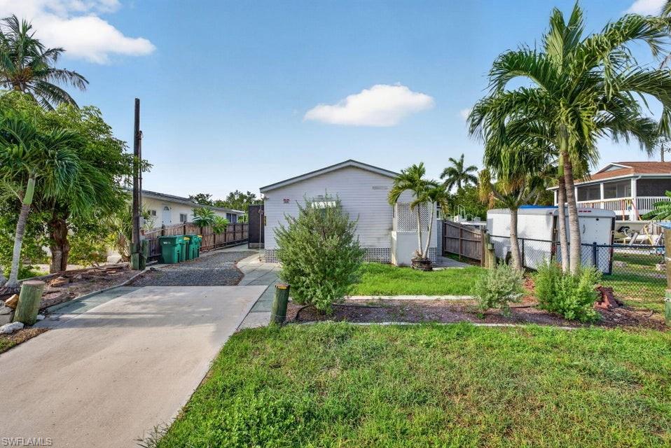656 Palm Ave Property Photo 10