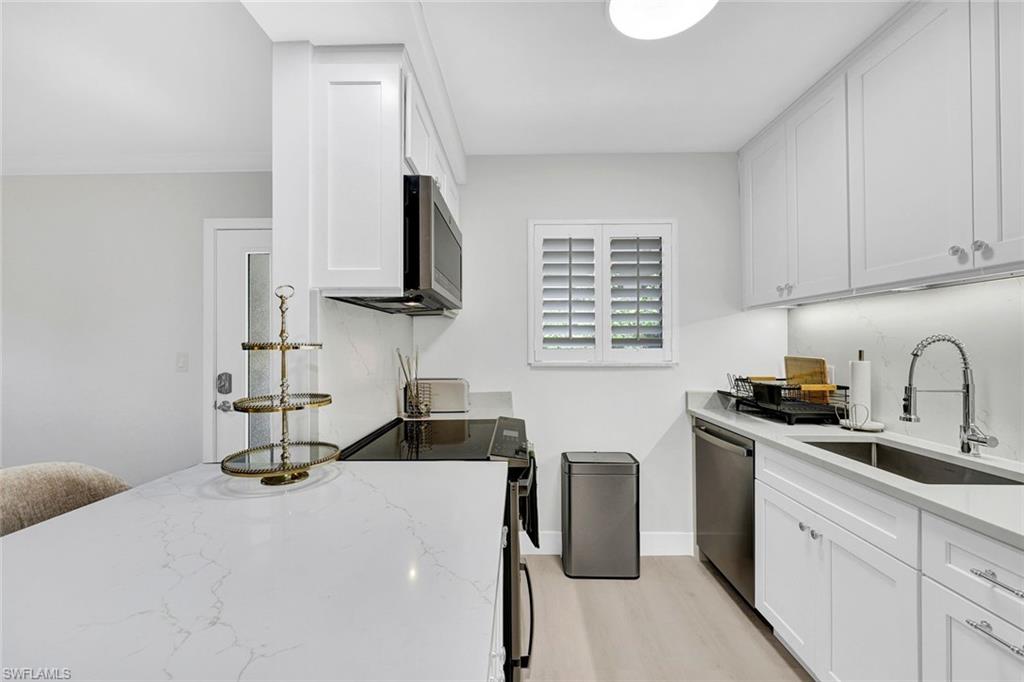1100 Gulf Shore Blvd N 108 Property Photo 5