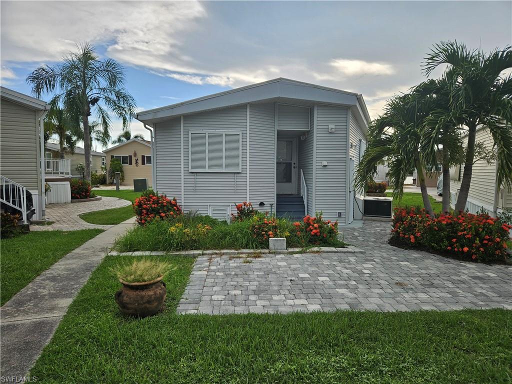 10818 Vireo Cir Property Photo 2