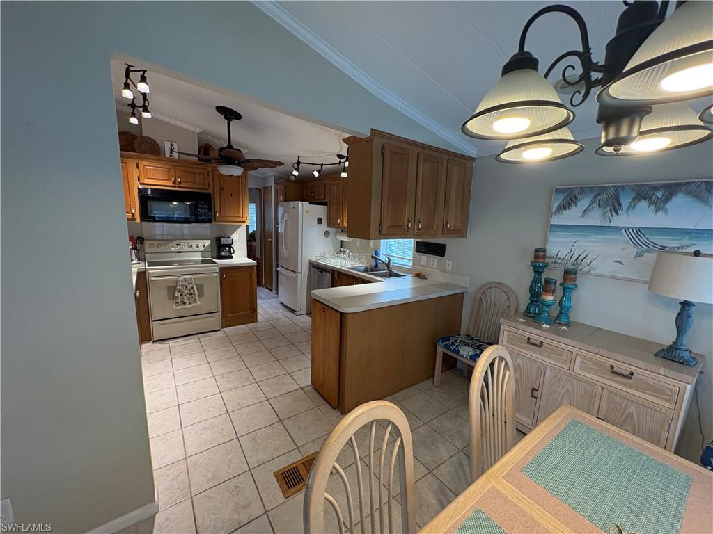 10818 Vireo Cir Property Photo 17