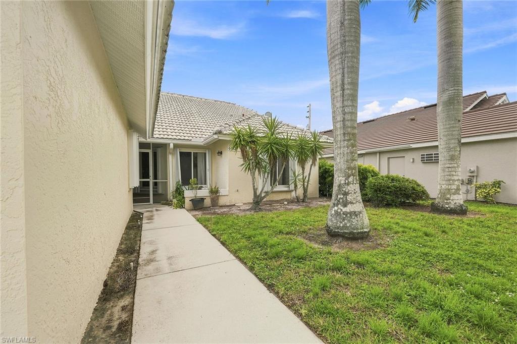 6022 Westbourgh Dr Property Photo 4