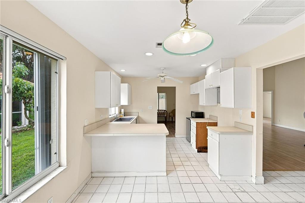 6022 Westbourgh Dr Property Photo 9